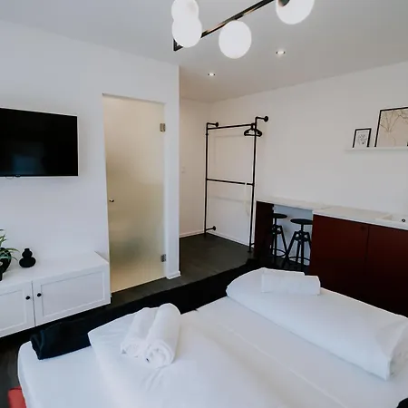 Oda ve Kahvaltı Maison De Luxe Segedin