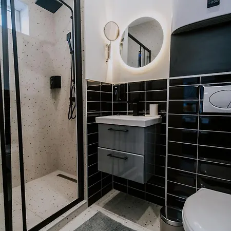 Oda ve Kahvaltı Maison De Luxe Segedin