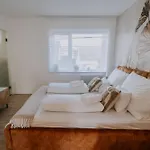 Maison De Luxe Couette-café