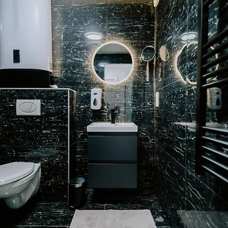 Maison De Luxe Bed & Breakfast 3*