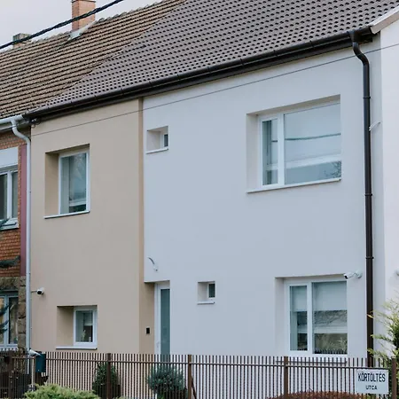 Maison De Luxe セゲド