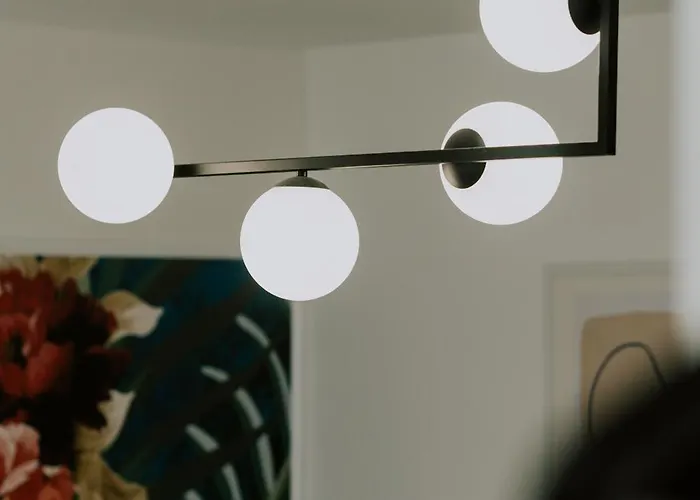 Maison De Luxe Bed & Breakfast 3*