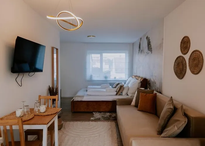 Maison De Luxe Bed & Breakfast 3*