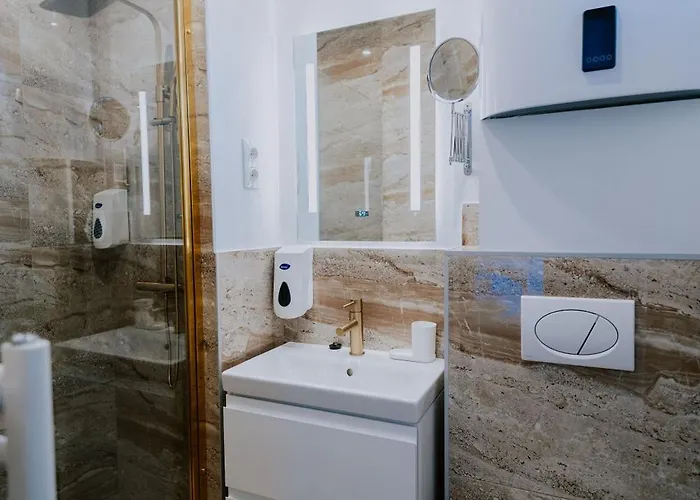 Maison De Luxe Bed & Breakfast 3*