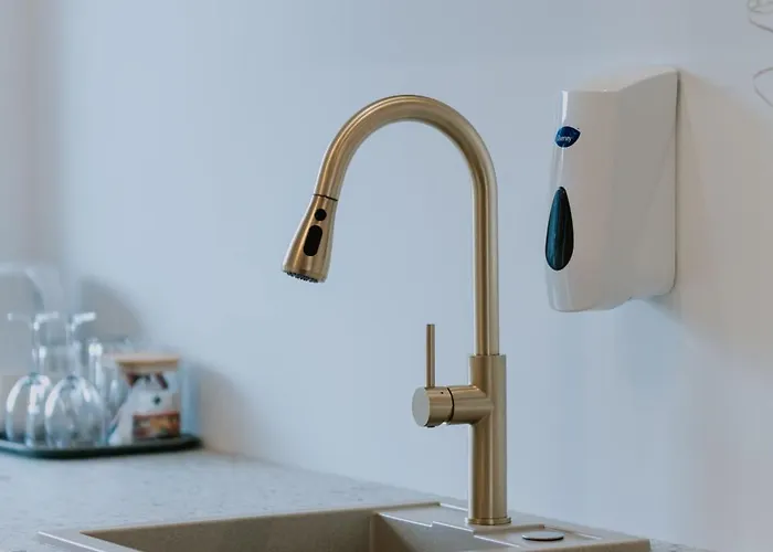 Maison De Luxe Bed & Breakfast 3*